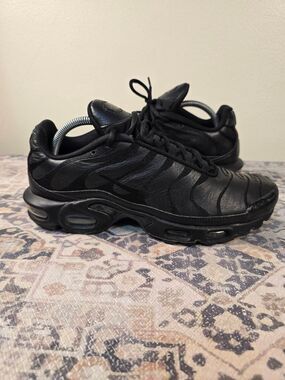 Nike Air Max Plus TN Triple Black Leather Men's Running Shoes Size 9.5